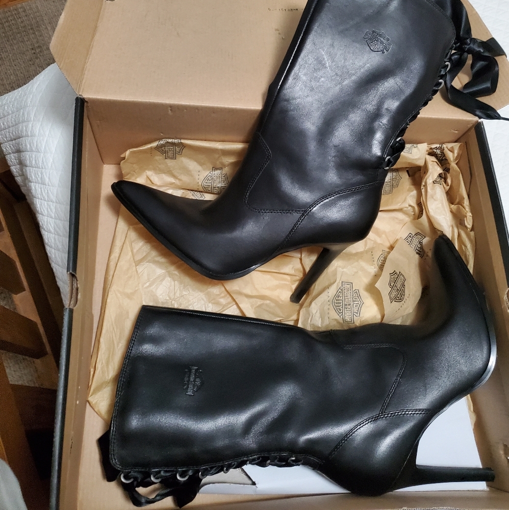 NEW Harley Davidson Stilleto leather lace boots
